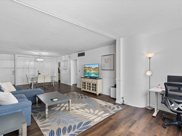 5005 Collins Ave 222, Miami Beach, FL 33140