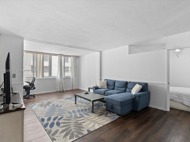 5005 Collins Ave 222, Miami Beach, FL 33140
