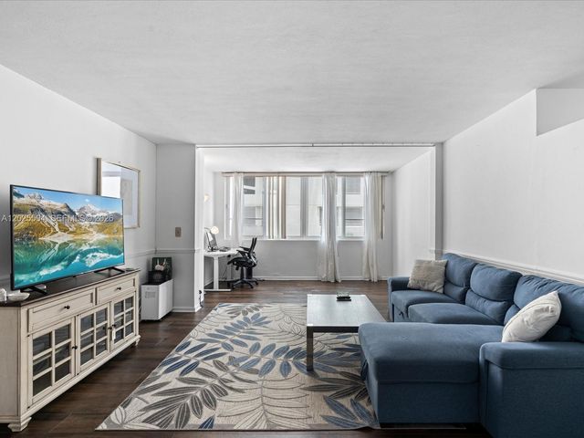 5005 Collins Ave 222, Miami Beach, FL 33140