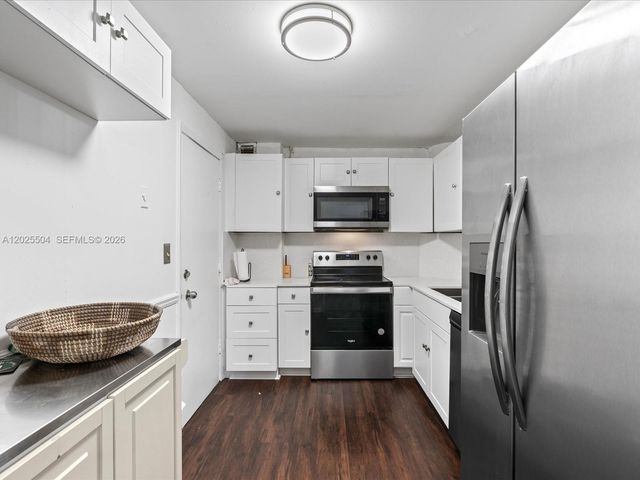 5005 Collins Ave 222, Miami Beach, FL 33140