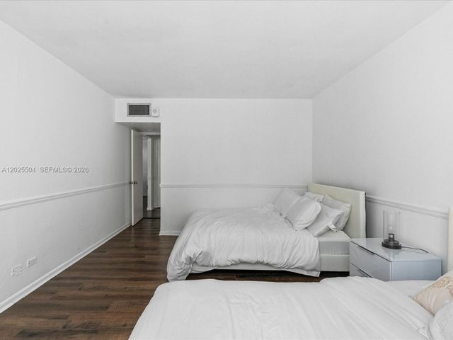 5005 Collins Ave 222, Miami Beach, FL 33140