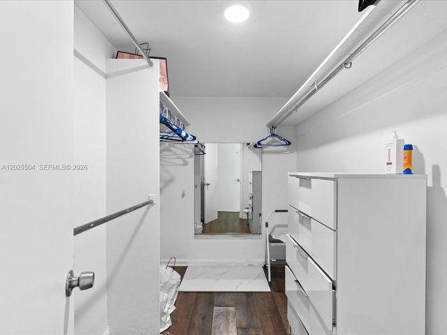 5005 Collins Ave 222, Miami Beach, FL 33140