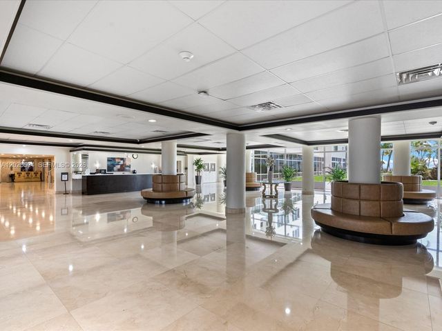 5005 Collins Ave 222, Miami Beach, FL 33140
