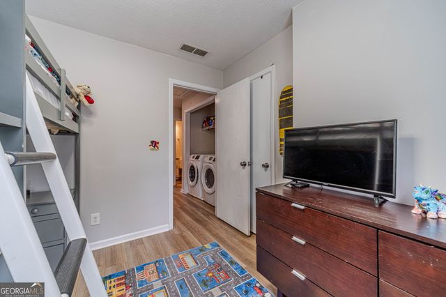 484 Daisy Trail, Lawrenceville, GA 30046