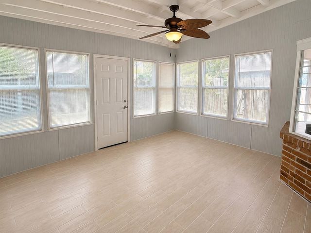 863 Seamaster Drive, Houston, TX 77062