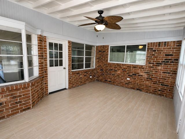 863 Seamaster Drive, Houston, TX 77062