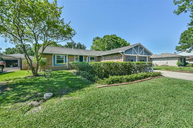 863 Seamaster Drive, Houston, TX 77062