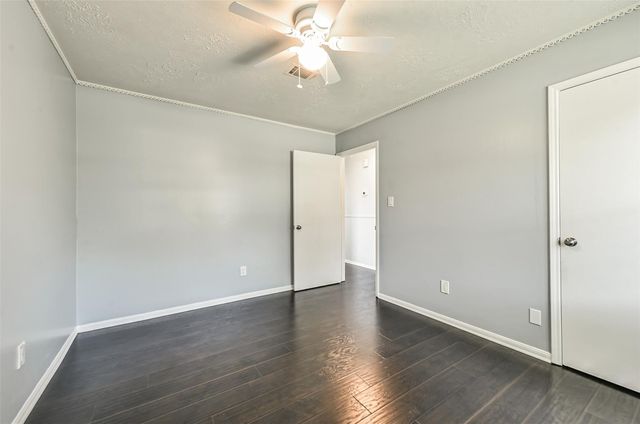863 Seamaster Drive, Houston, TX 77062
