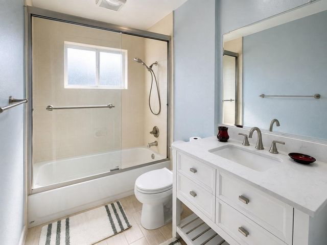 863 Seamaster Drive, Houston, TX 77062