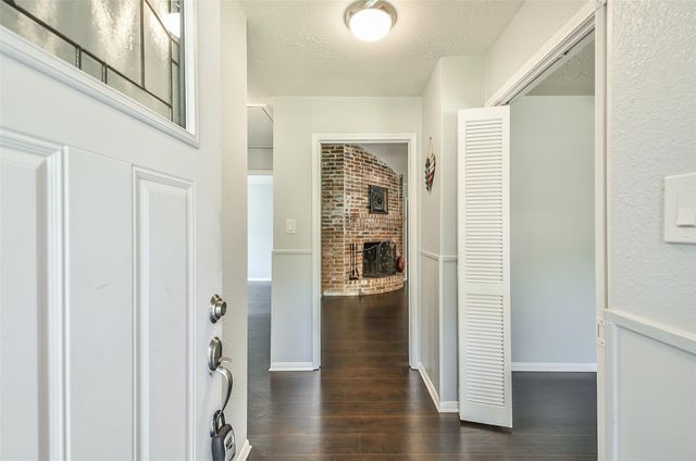 863 Seamaster Drive, Houston, TX 77062