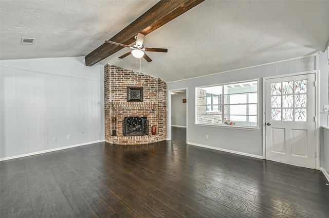 863 Seamaster Drive, Houston, TX 77062