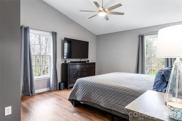 504 Windsor Forest Court, Fletcher, NC 28732