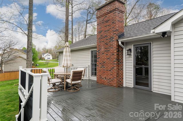 504 Windsor Forest Court, Fletcher, NC 28732