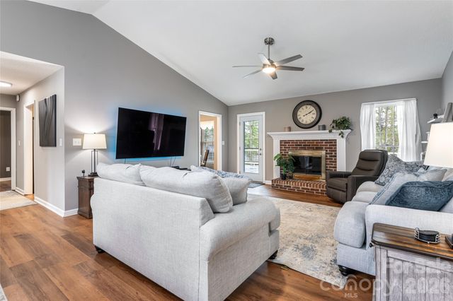 504 Windsor Forest Court, Fletcher, NC 28732