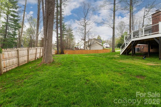 504 Windsor Forest Court, Fletcher, NC 28732