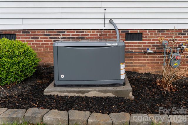 504 Windsor Forest Court, Fletcher, NC 28732