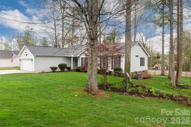 504 Windsor Forest Court, Fletcher, NC 28732