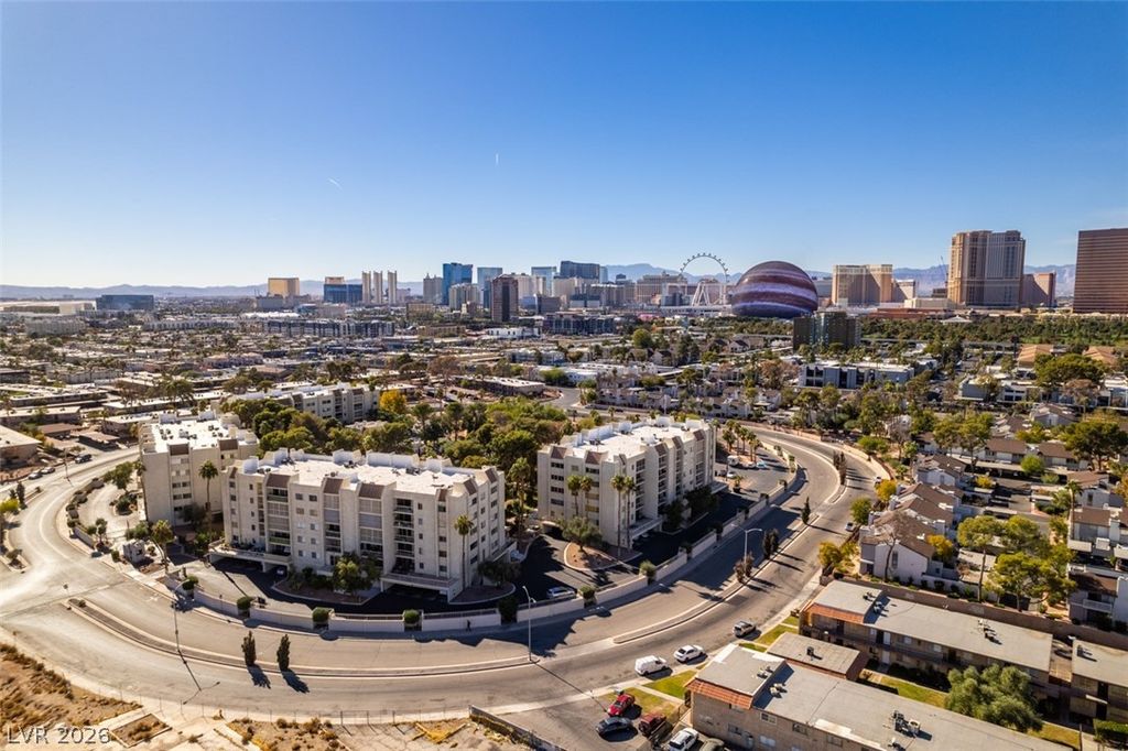 730 South Royal Crest Circle 426, Las Vegas, NV 89169 — exterior