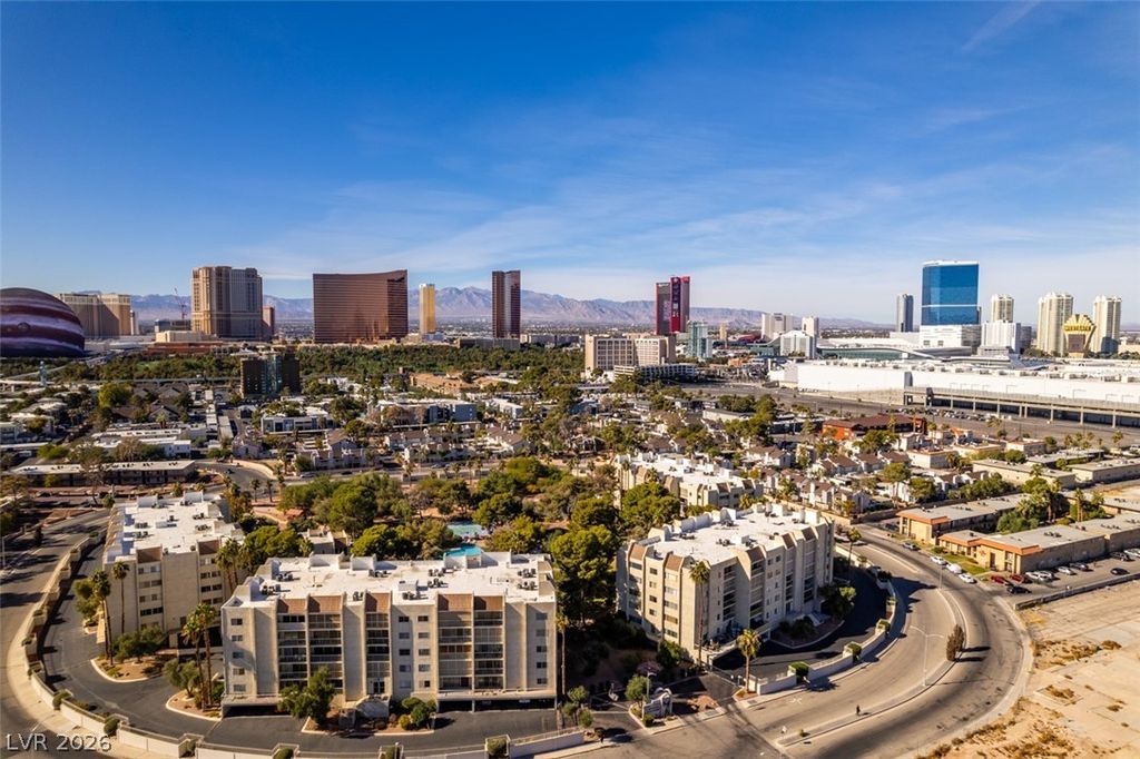 730 South Royal Crest Circle 426, Las Vegas, NV 89169 — photo 4
