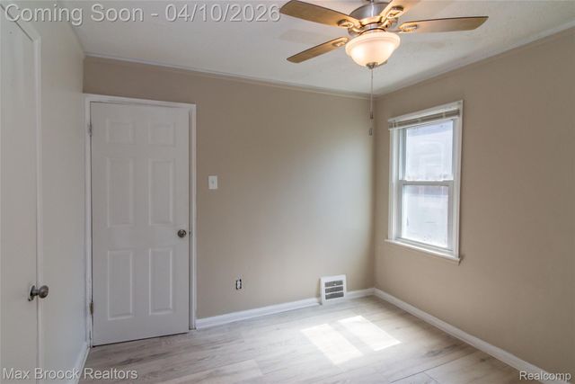 19469 Whitcomb Street, Detroit, MI 48235