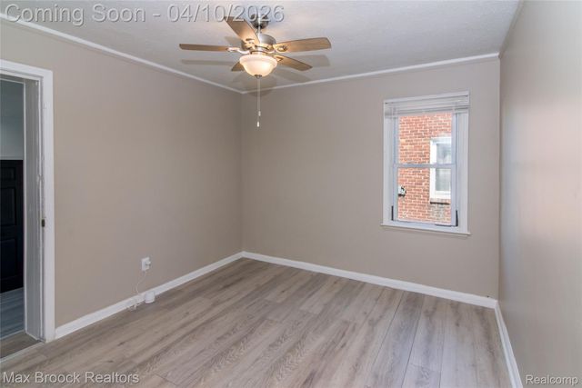 19469 Whitcomb Street, Detroit, MI 48235