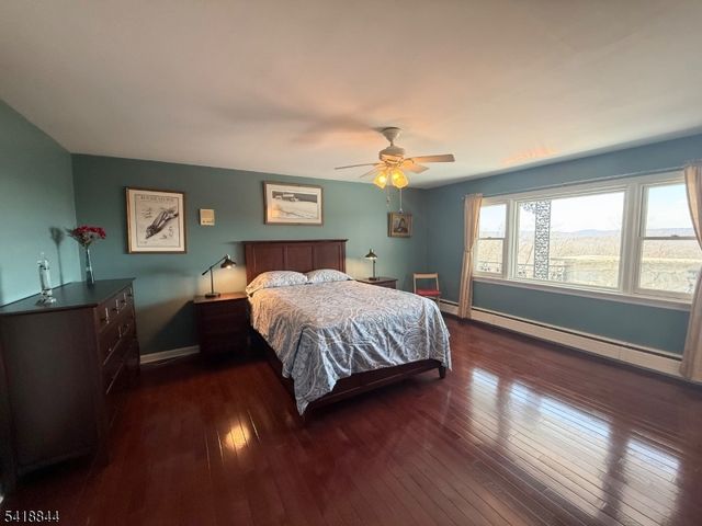 758 Ridge Road Ter, Kinnelon Boro, NJ 07405