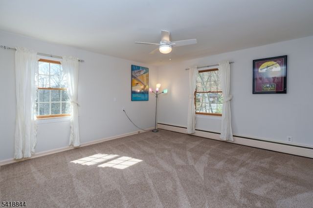 758 Ridge Road Ter, Kinnelon Boro, NJ 07405