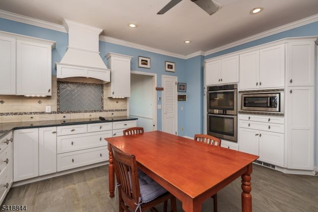 758 Ridge Road Ter, Kinnelon Boro, NJ 07405