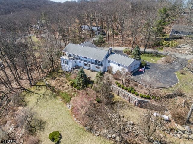 758 Ridge Road Ter, Kinnelon Boro, NJ 07405