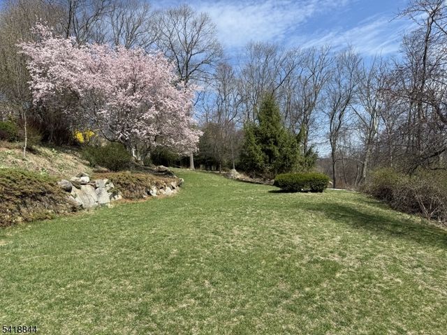 758 Ridge Road Ter, Kinnelon Boro, NJ 07405