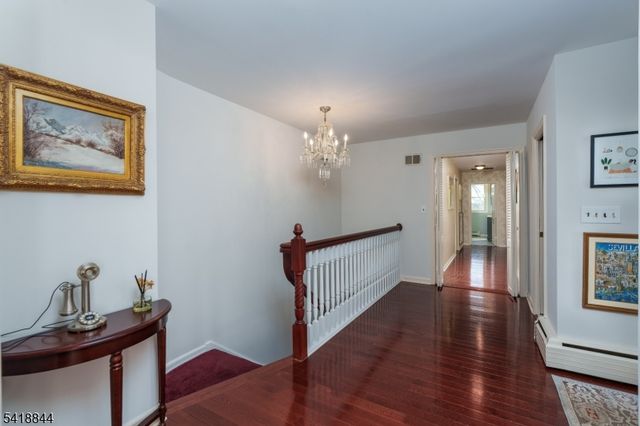 758 Ridge Road Ter, Kinnelon Boro, NJ 07405