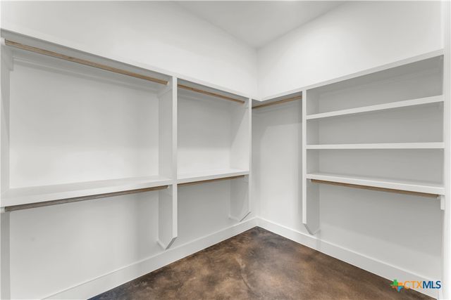 138 Cloudwood Ranch Road, Briggs, TX 78608