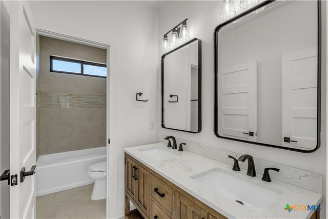 138 Cloudwood Ranch Road, Briggs, TX 78608