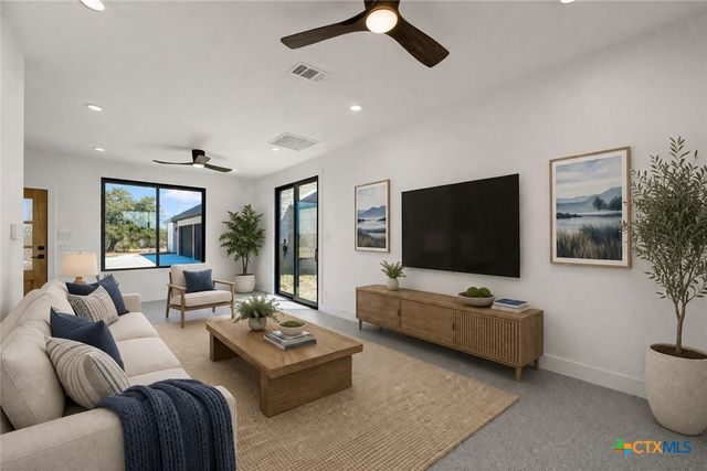 138 Cloudwood Ranch Road, Briggs, TX 78608