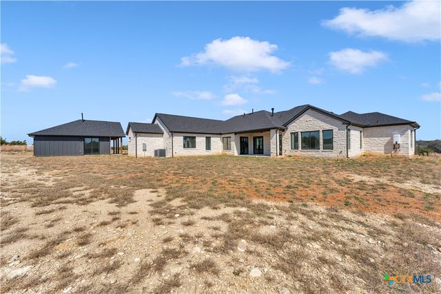 138 Cloudwood Ranch Road, Briggs, TX 78608