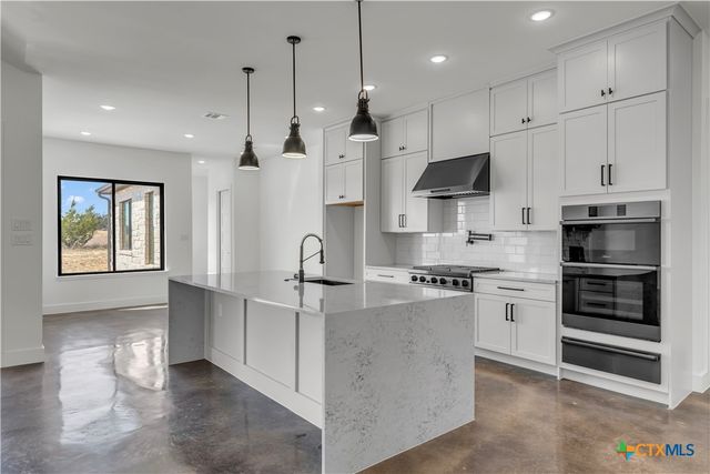 138 Cloudwood Ranch Road, Briggs, TX 78608