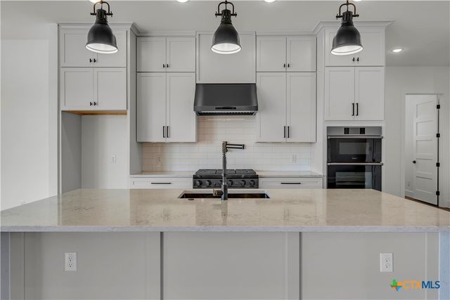 138 Cloudwood Ranch Road, Briggs, TX 78608