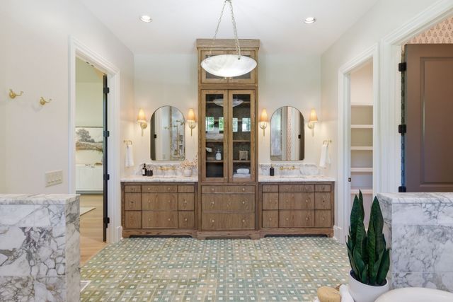 714 Shawnee Dr, Nashville, TN 37205