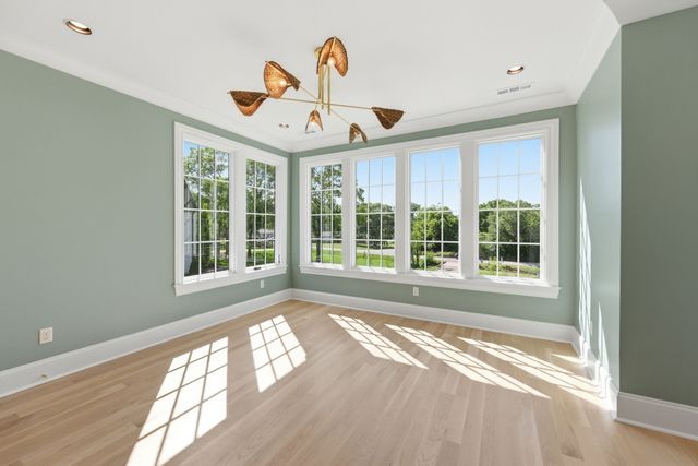 714 Shawnee Dr, Nashville, TN 37205