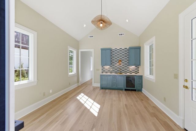 714 Shawnee Dr, Nashville, TN 37205