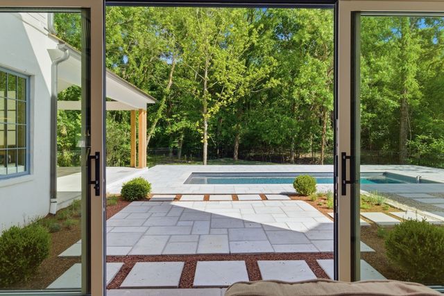 714 Shawnee Dr, Nashville, TN 37205