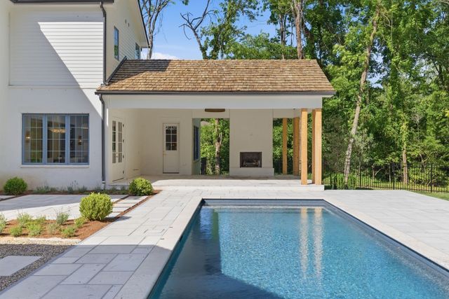 714 Shawnee Dr, Nashville, TN 37205