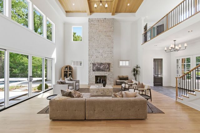 714 Shawnee Dr, Nashville, TN 37205