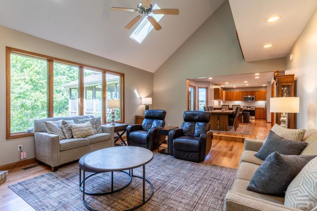 7710 Currie Hill Court, Fort Wayne, IN 46804