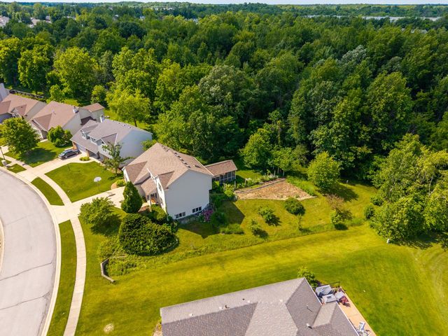 7710 Currie Hill Court, Fort Wayne, IN 46804