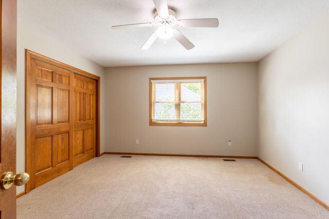 7710 Currie Hill Court, Fort Wayne, IN 46804