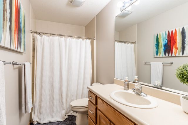 7710 Currie Hill Court, Fort Wayne, IN 46804