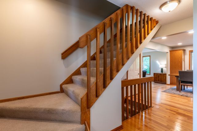 7710 Currie Hill Court, Fort Wayne, IN 46804