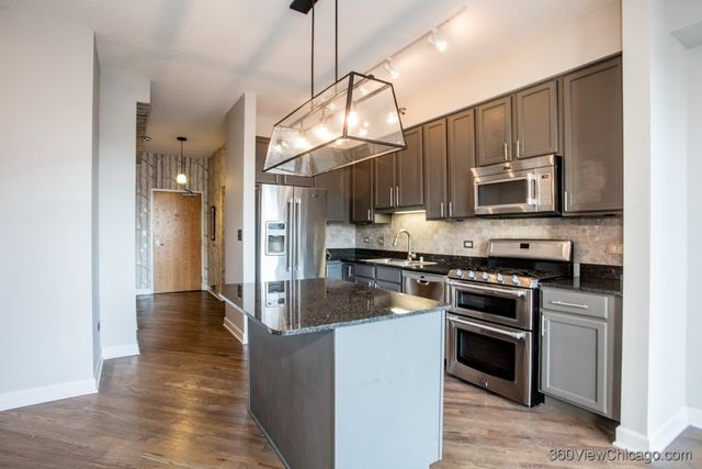 41 E 8TH Street 1105, Chicago, IL 60605