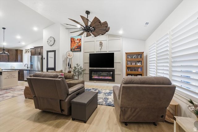 858 N 980 W, Tremonton, UT 84337